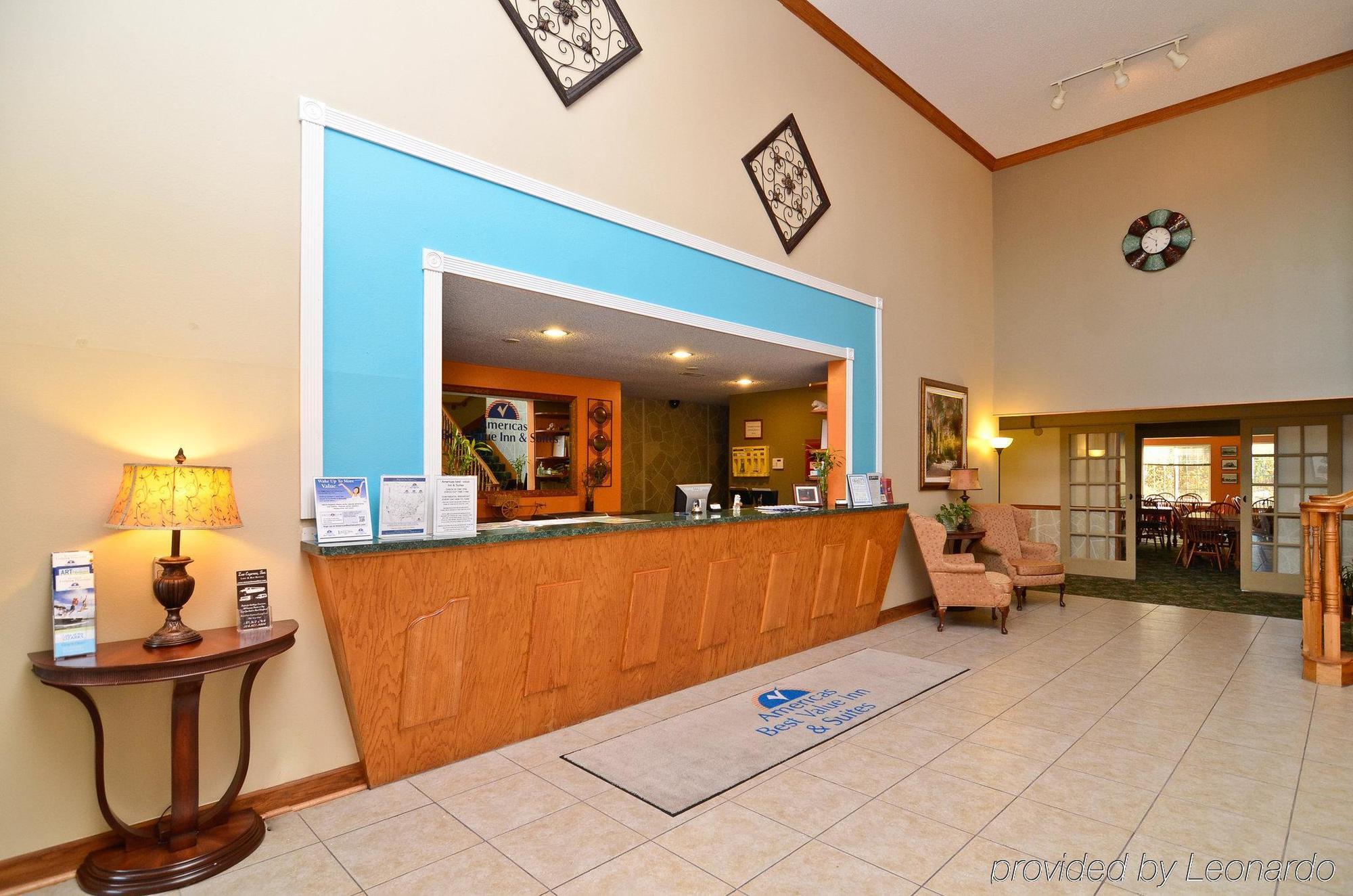 Super 8 By Wyndham Lake Of The Ozarks Eldon Interior foto